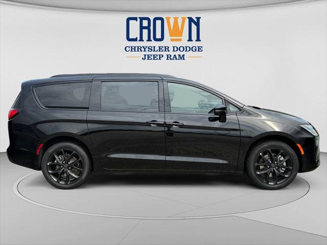 2027 Chrysler Pacifica PACIFICA LIMITED AWD 2027 Chrysler Pacifica PACIFICA LIMITED AWD
