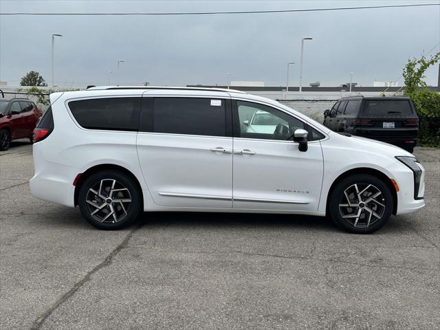 2027 Chrysler Pacifica Pinnacle