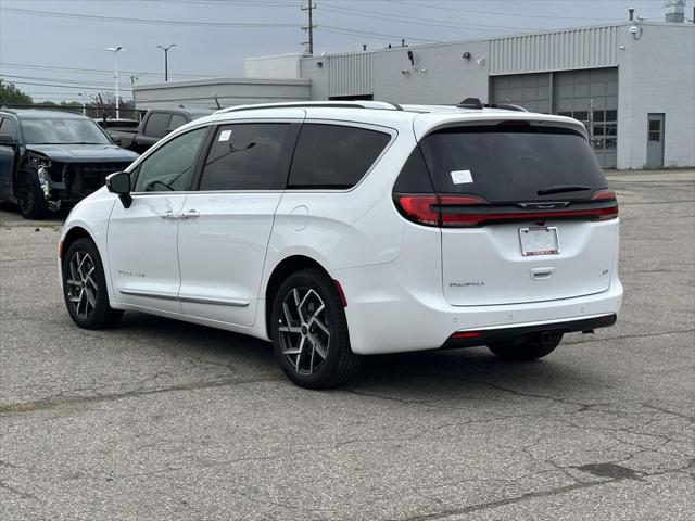 2027 Chrysler Pacifica Pinnacle