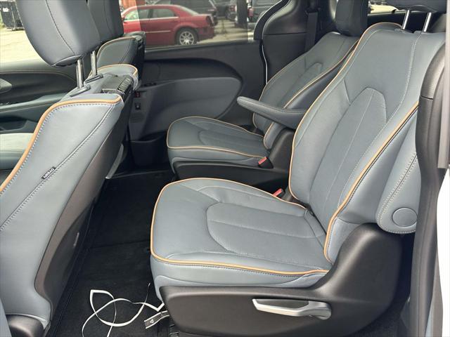 2027 Chrysler Pacifica Pinnacle