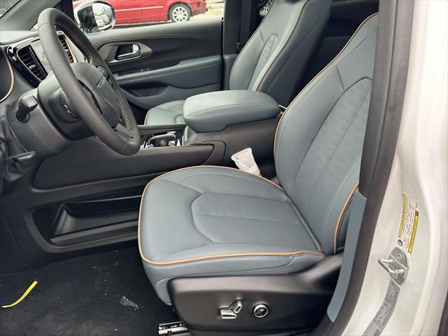 2027 Chrysler Pacifica Pinnacle