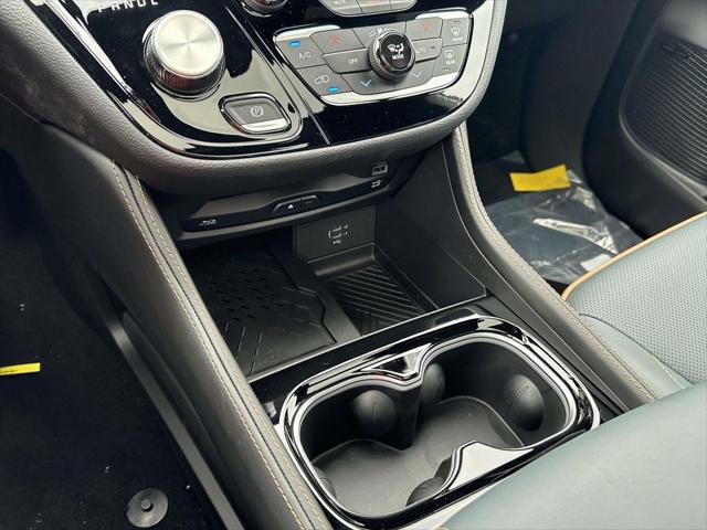 2027 Chrysler Pacifica Pinnacle