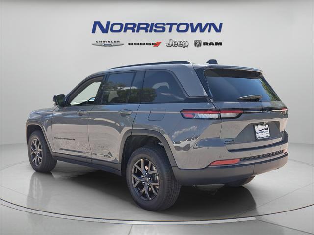 2027 Jeep Grand Cherokee GRAND CHEROKEE LAREDO ALTITUDE 4X4