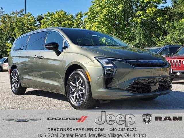 2027 Chrysler Pacifica Limited AWD for sale in Mayfield Village, OH
