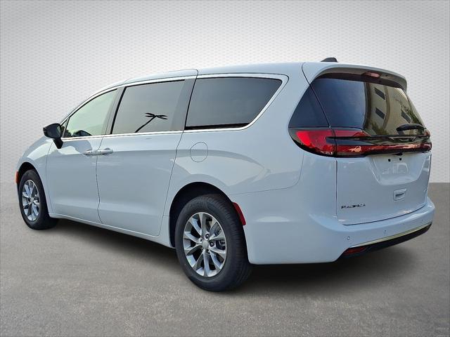 2027 Chrysler Pacifica PACIFICA SELECT AWD