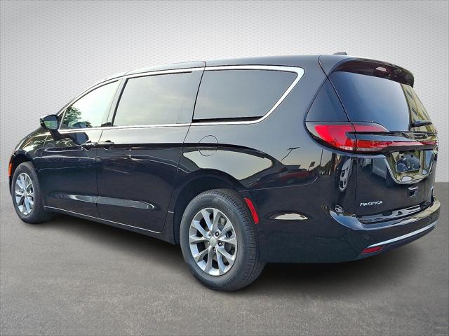 2027 Chrysler Pacifica PACIFICA SELECT AWD