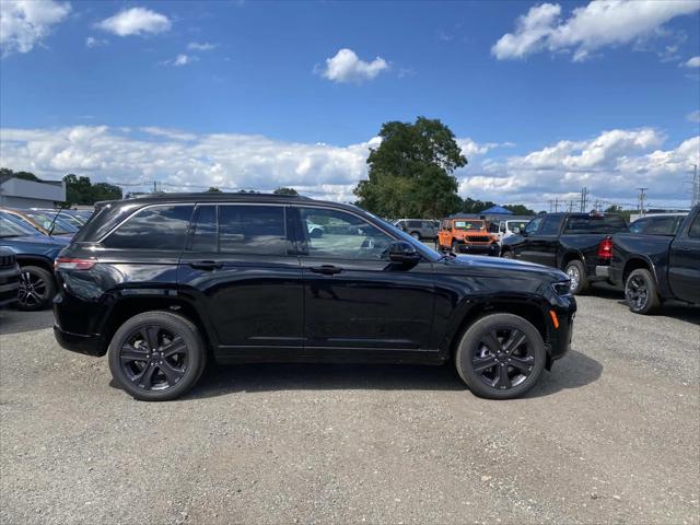 2027 Jeep Grand Cherokee Limited Reserve