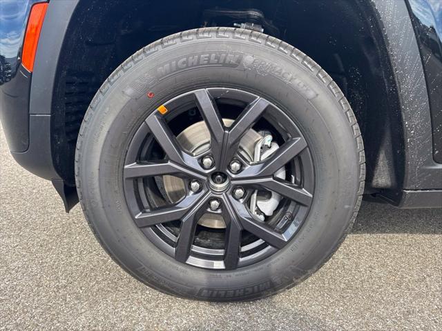 2027 Jeep Grand Cherokee GRAND CHEROKEE LAREDO ALTITUDE 4X4 2027 Jeep Grand Cherokee GRAND CHEROKEE LAREDO ALTITUDE 4X4