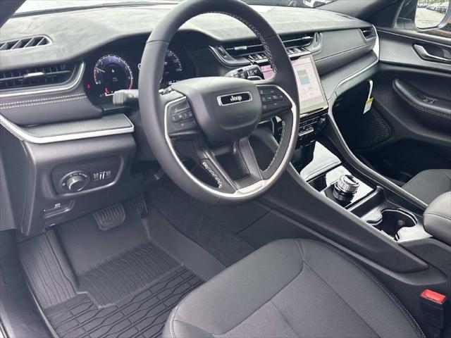 2027 Jeep Grand Cherokee GRAND CHEROKEE L LAREDO X 4X4