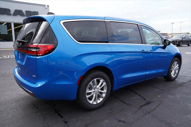 2027 Chrysler Pacifica PACIFICA SELECT AWD 2027 Chrysler Pacifica PACIFICA SELECT AWD