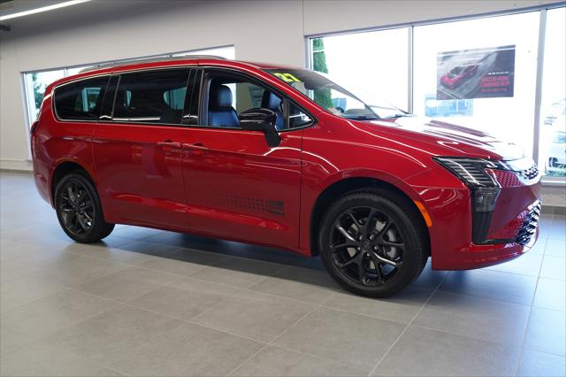 2027 Chrysler Pacifica PACIFICA SELECT AWD 2027 Chrysler Pacifica PACIFICA SELECT AWD