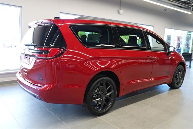2027 Chrysler Pacifica PACIFICA SELECT AWD 2027 Chrysler Pacifica PACIFICA SELECT AWD