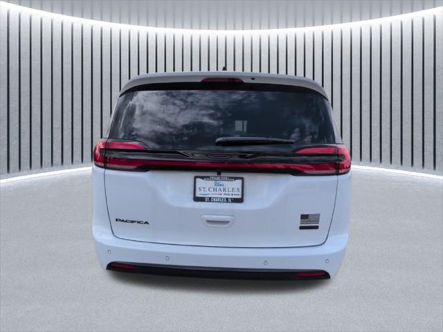 2027 Chrysler Pacifica Select AWD