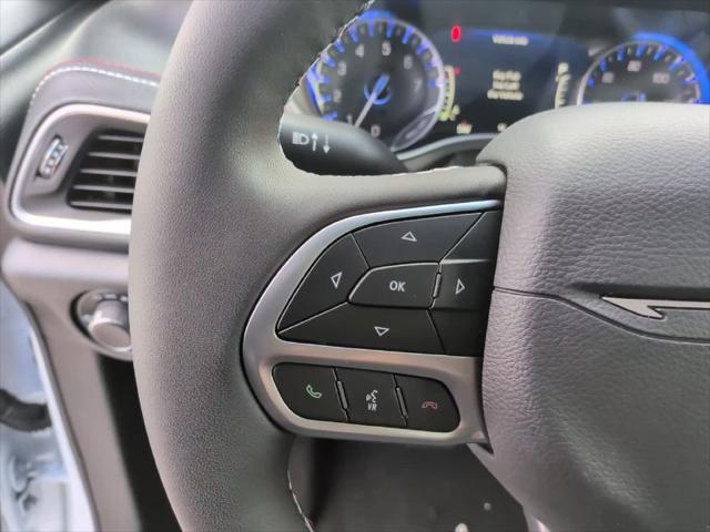 2027 Chrysler Pacifica Select AWD