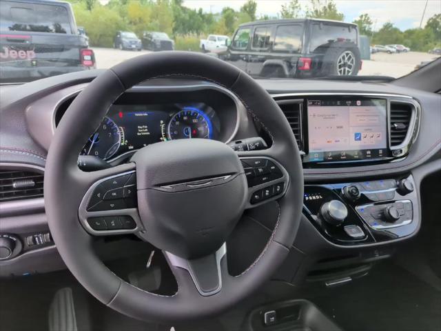 2027 Chrysler Pacifica Select AWD