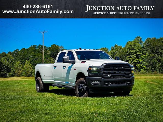 2026 RAM Ram 3500 RAM 3500 TRADESMAN CREW CAB 4X4 8 BOX