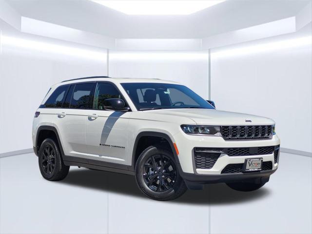 2026 Jeep Grand Cherokee Altitude 4x4 for sale in Petaluma, CA