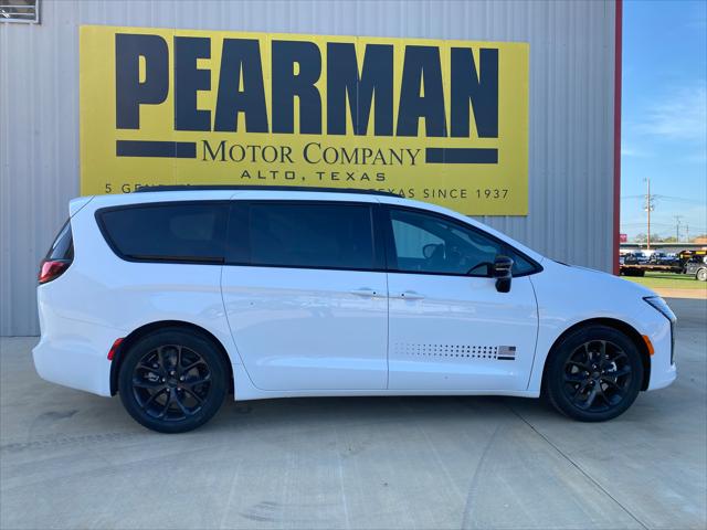 2027 Chrysler Pacifica Select for sale in Alto, TX