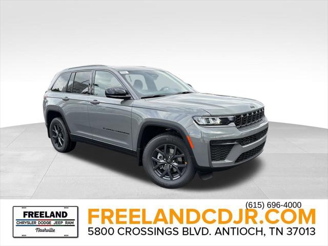 2027 Jeep Grand Cherokee Laredo Altitude