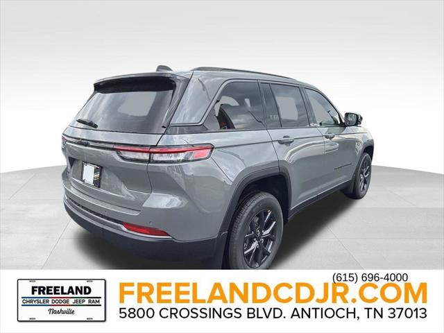2027 Jeep Grand Cherokee Laredo Altitude