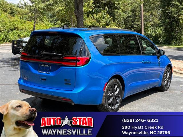 2027 Chrysler Pacifica PACIFICA SELECT