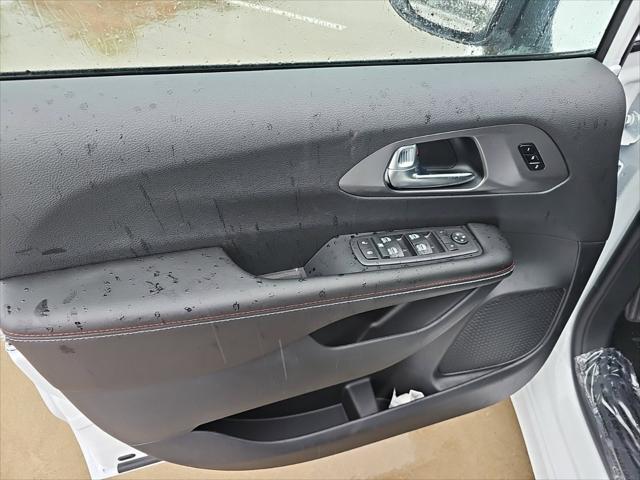 2027 Chrysler Pacifica Select AWD