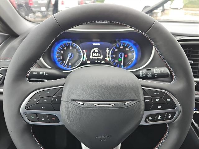 2027 Chrysler Pacifica Select AWD