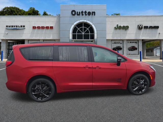 2027 Chrysler Pacifica PACIFICA SELECT AWD 2027 Chrysler Pacifica PACIFICA SELECT AWD