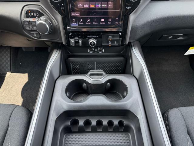 2026 Ram 1500 Big Horn Crew Cab 4x4 6'4" Box