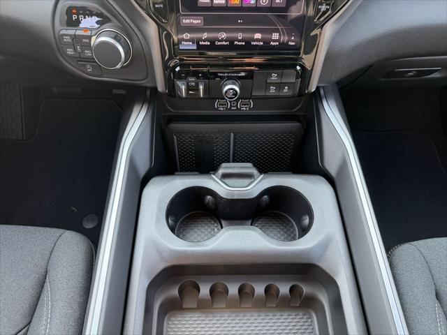 2026 Ram 1500 Big Horn Crew Cab 4x4 6'4" Box