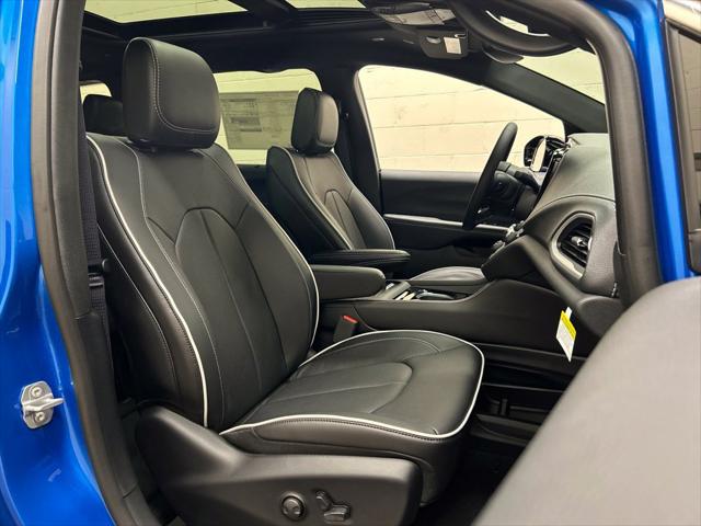 2027 Chrysler Pacifica Limited