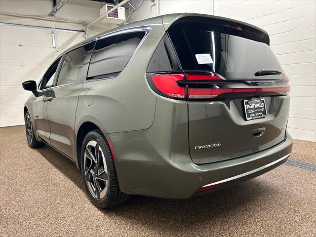 2027 Chrysler Pacifica Limited