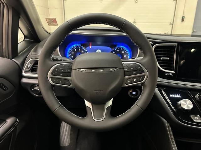 2027 Chrysler Pacifica Limited