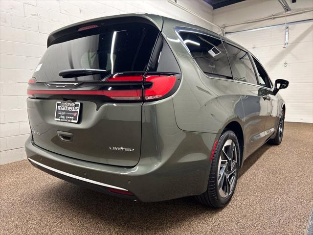 2027 Chrysler Pacifica Limited
