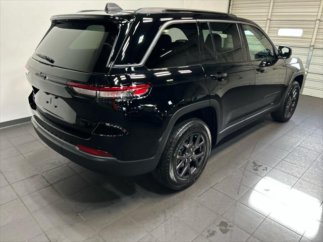 2027 Jeep Grand Cherokee GRAND CHEROKEE LAREDO ALTITUDE 4X4 2027 Jeep Grand Cherokee GRAND CHEROKEE LAREDO ALTITUDE 4X4