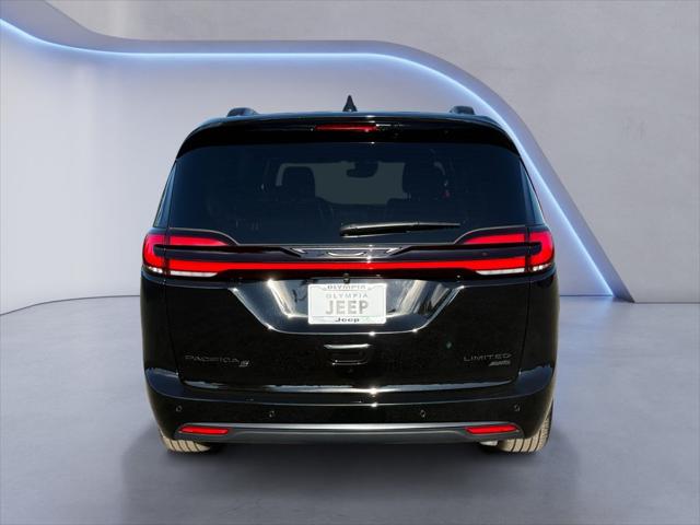 2027 Chrysler Pacifica Limited