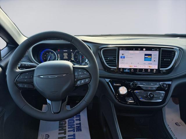 2027 Chrysler Pacifica Limited
