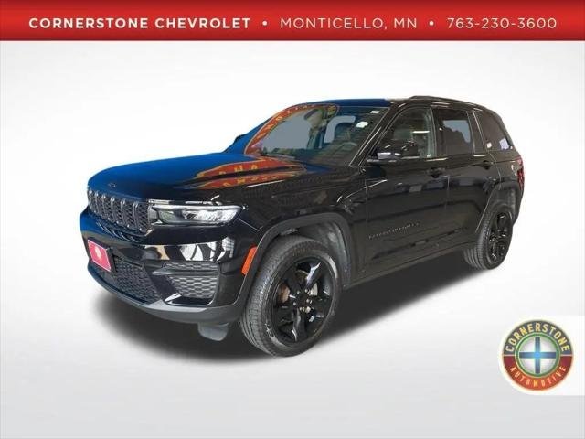 2023 Jeep Grand Cherokee Altitude 4x4 for sale in Monticello, MN