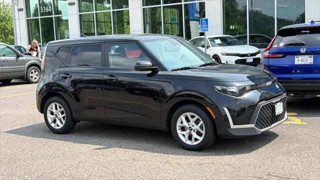 2023 Kia Soul LX for sale in Saint Paul, MN