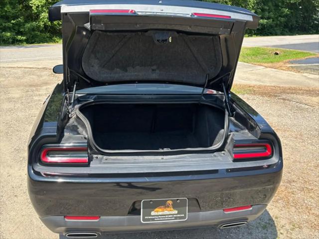 2019 Dodge Challenger SXT