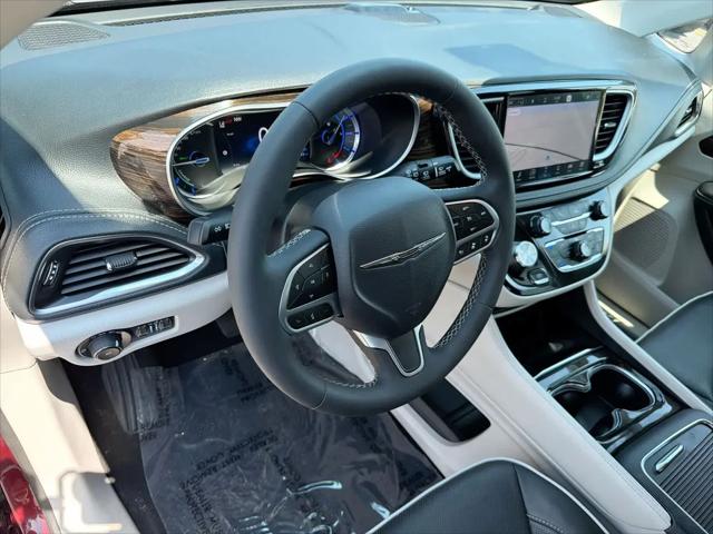 2023 Chrysler Pacifica Hybrid Limited
