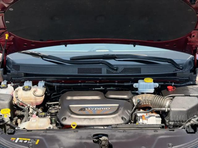 2023 Chrysler Pacifica Hybrid Limited