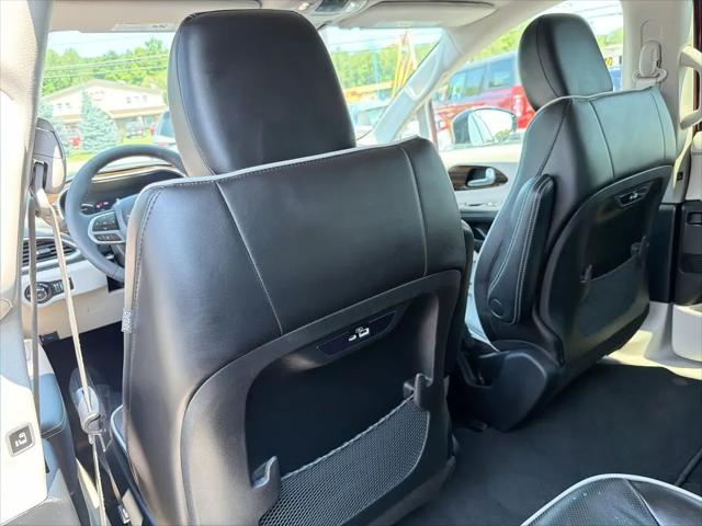 2023 Chrysler Pacifica Hybrid Limited