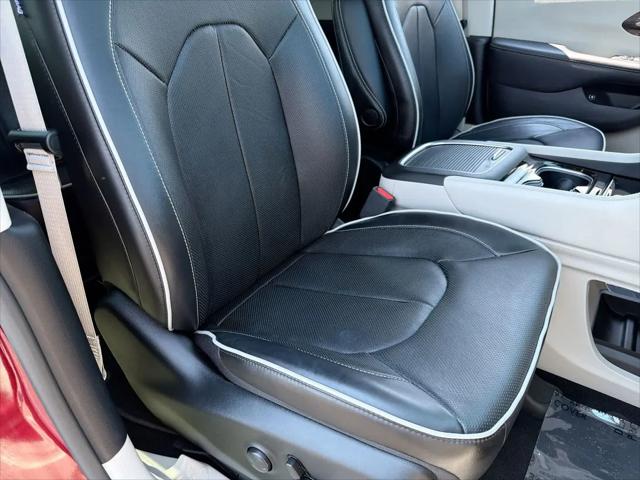 2023 Chrysler Pacifica Hybrid Limited