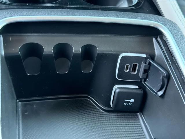 2023 Chrysler Pacifica Hybrid Limited