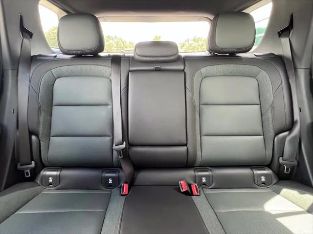 2027 GMC Terrain AWD AT4
