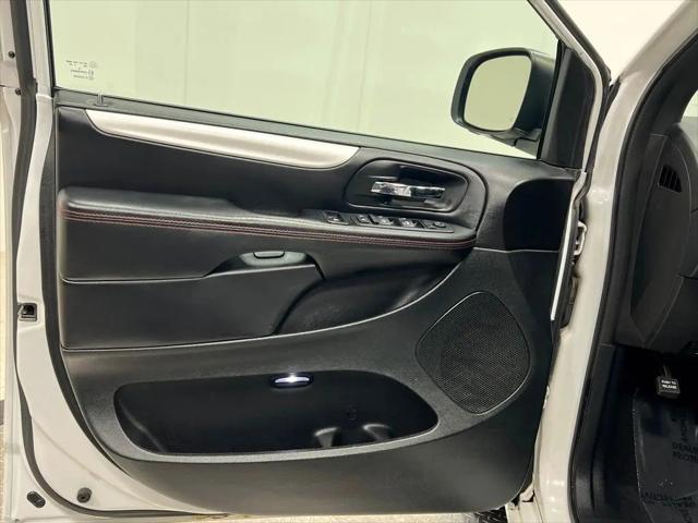 2016 Dodge Grand Caravan R/T