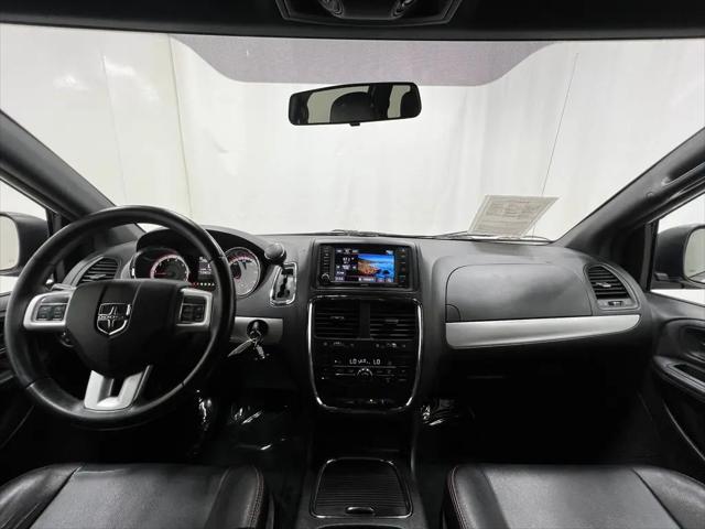2016 Dodge Grand Caravan R/T