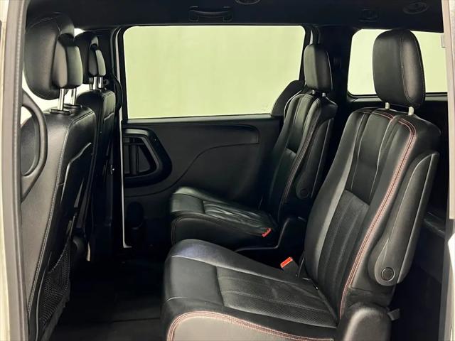 2016 Dodge Grand Caravan R/T