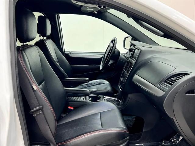 2016 Dodge Grand Caravan R/T